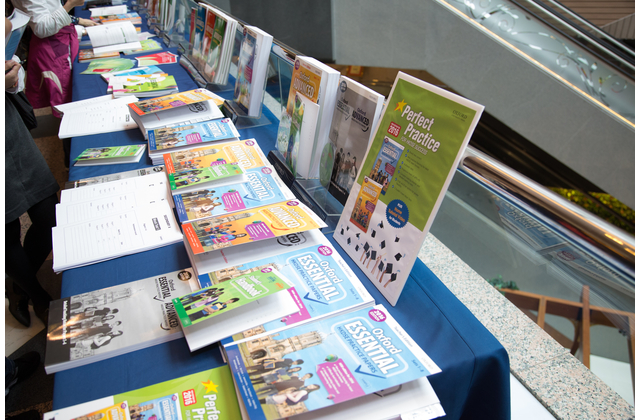 Perfect Practice for HKDSE Success—Oxford Essential and Oxford Advanced HKDSE Practice Papers 2016 edition Perfect Practice for HKDSE Success—Oxford Essential and Oxford Advanced HKDSE Practice Papers 2016 edition