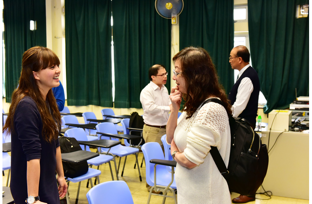 Guest speakers answer teachers' questions after the seminar