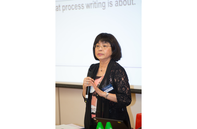Mrs Julia Wan, Consultant of Creative English Teaching & Part-time Lecturer of English Literature of the Department of English Language and Literature, Hong Kong Baptist University