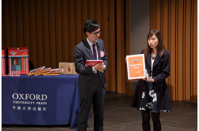 The Editorial team showing teachers how the Enhanced Diagnostic Pack provides comprehensive teaching support for teachers