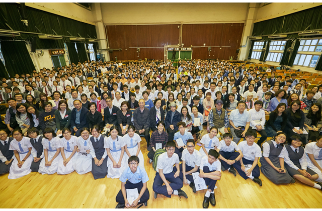 眾講者與參加者合照