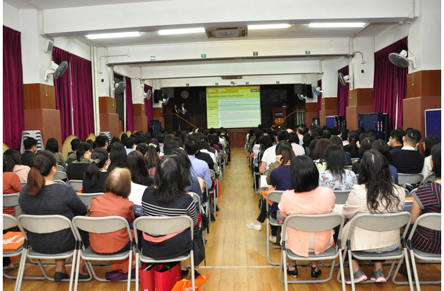The Editorial team highlighting the new features in Oxford Essential and Advanced HKDSE Practice Papers
